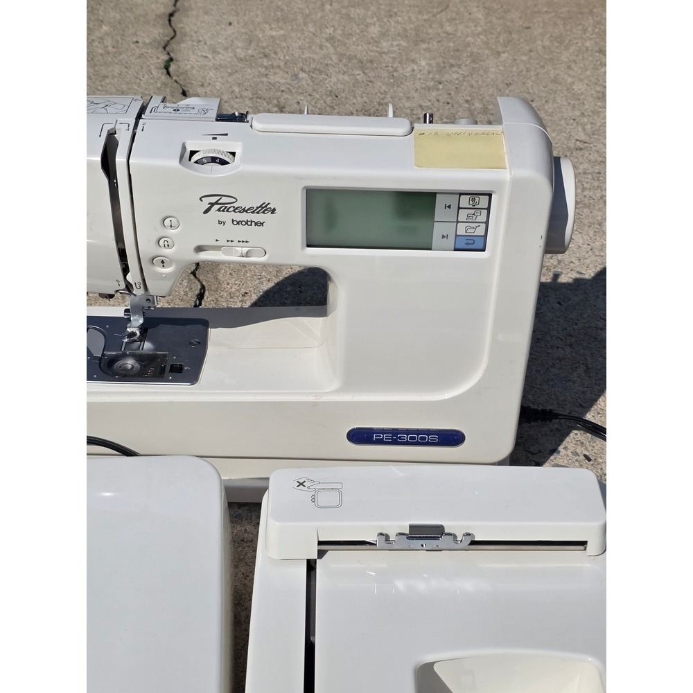 Brother Pacesetter PE-300S Computerized Sewing Embroidery Machine Japan Case - Picture 10 of 16